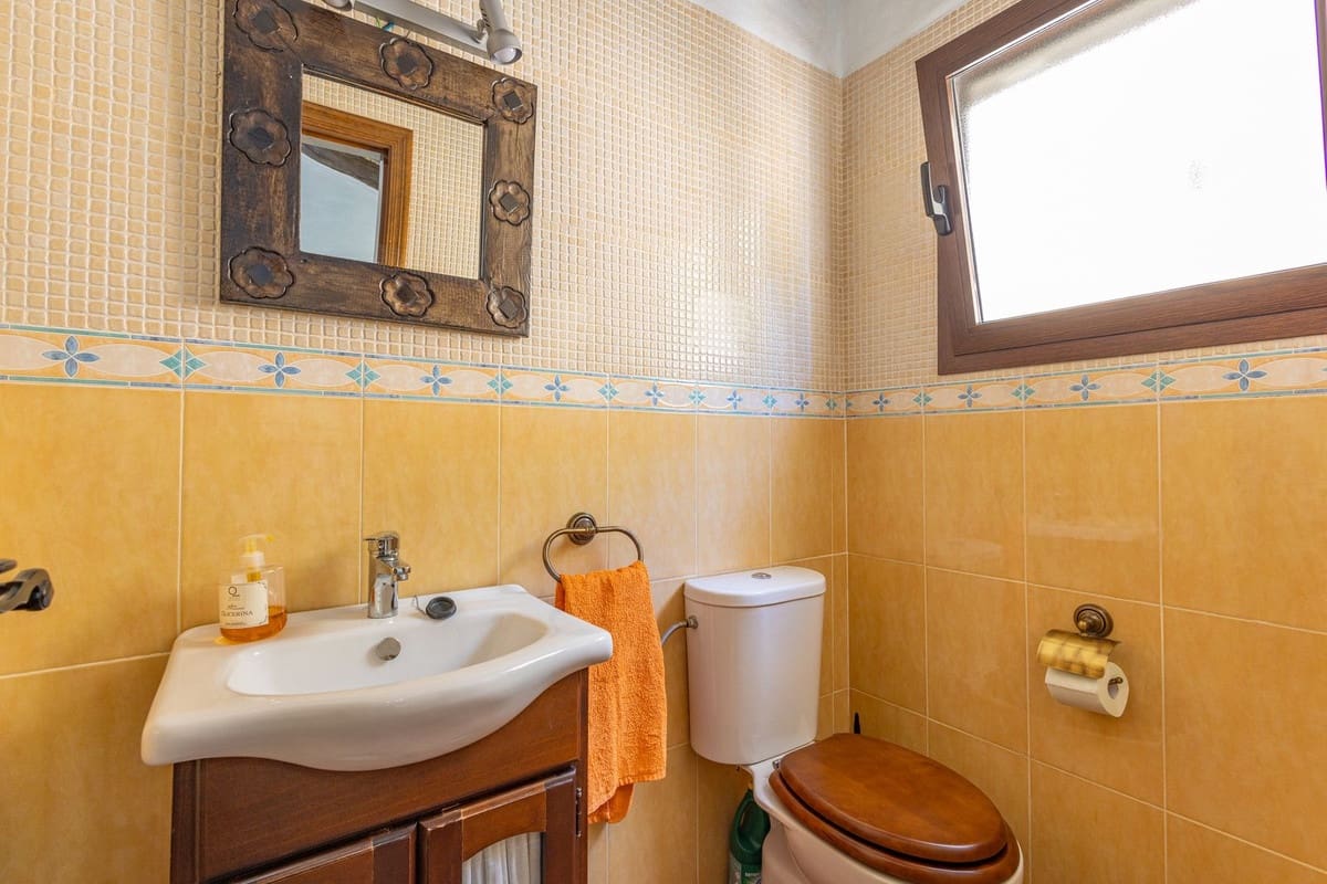 3 slaapkamer Finca/Landhuis te koop in Competa met zwembad garage - € 365.000 (Ref: 9839708)