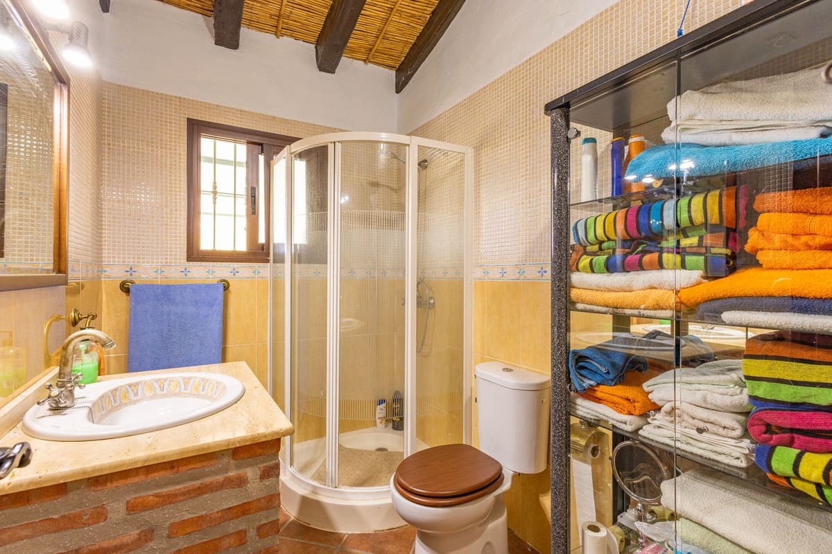 3 slaapkamer Finca/Landhuis te koop in Competa met zwembad garage - € 365.000 (Ref: 9839708)