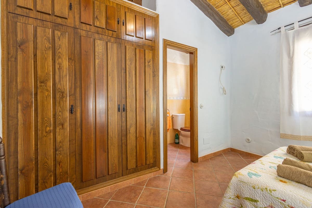 3 slaapkamer Finca/Landhuis te koop in Competa met zwembad garage - € 365.000 (Ref: 9839708)