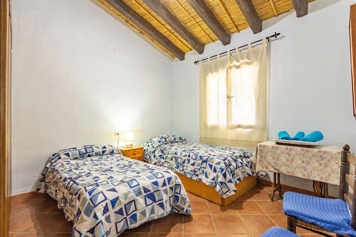 3 slaapkamer Finca/Landhuis te koop in Competa met zwembad garage - € 365.000 (Ref: 9839708)