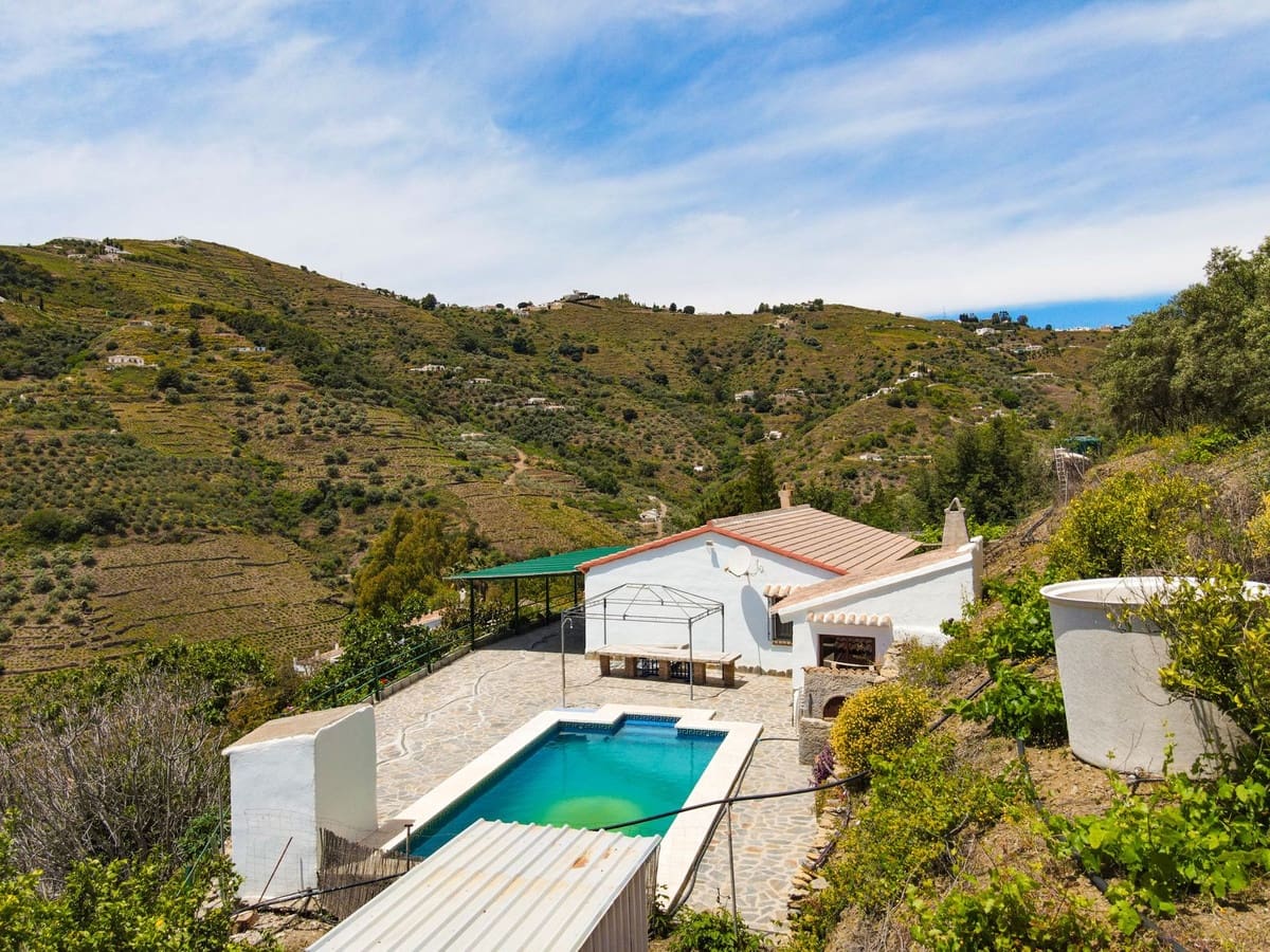 3 slaapkamer Finca/Landhuis te koop in Competa met zwembad garage - € 365.000 (Ref: 9839708)