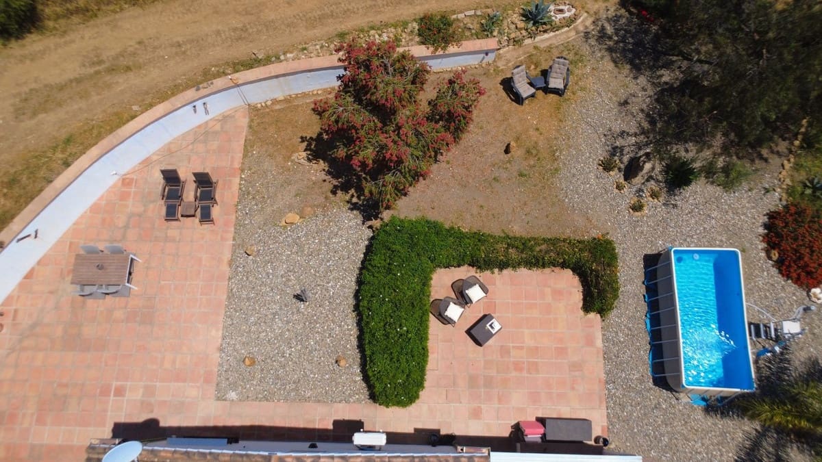 3 bedroom Villa for sale in Alora - € 349,999 (Ref: 9841555)