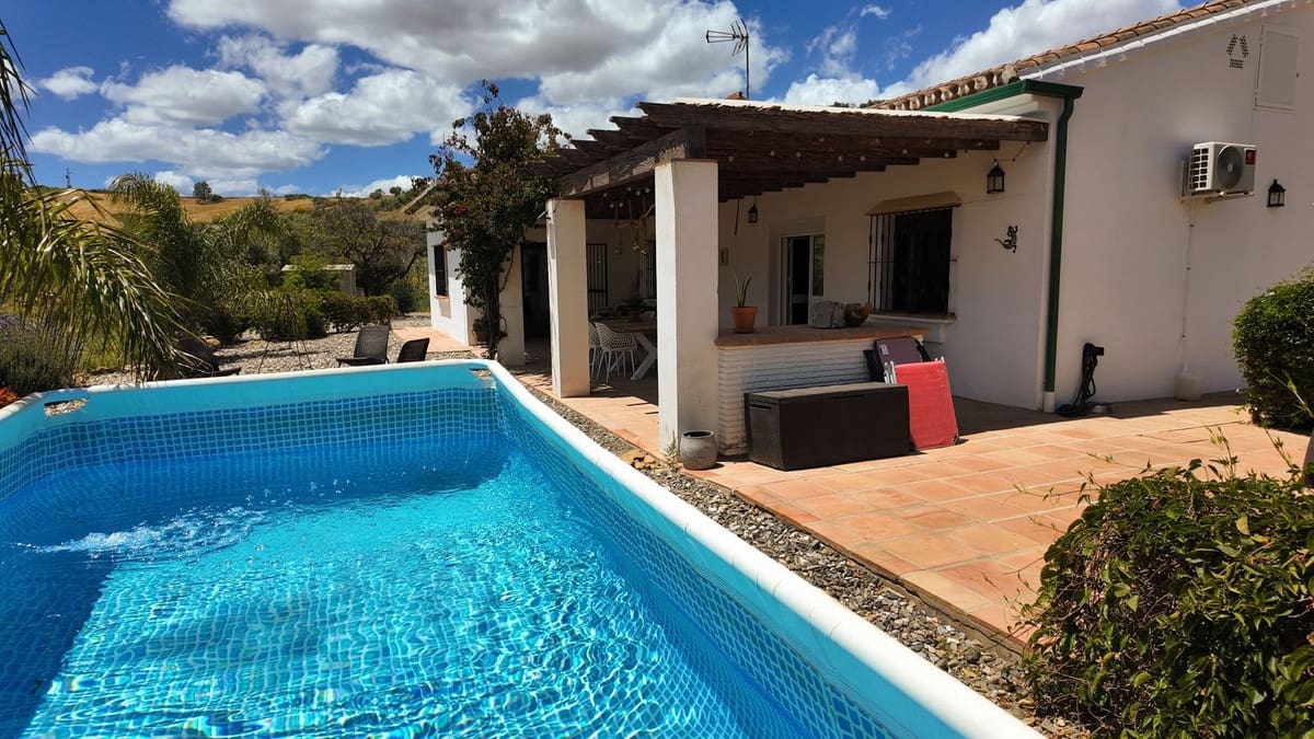 3 bedroom Villa for sale in Alora - € 349,999 (Ref: 9841555)