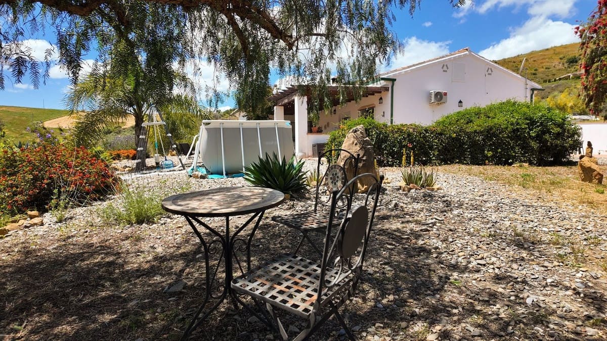 3 bedroom Villa for sale in Alora - € 349,999 (Ref: 9841555)