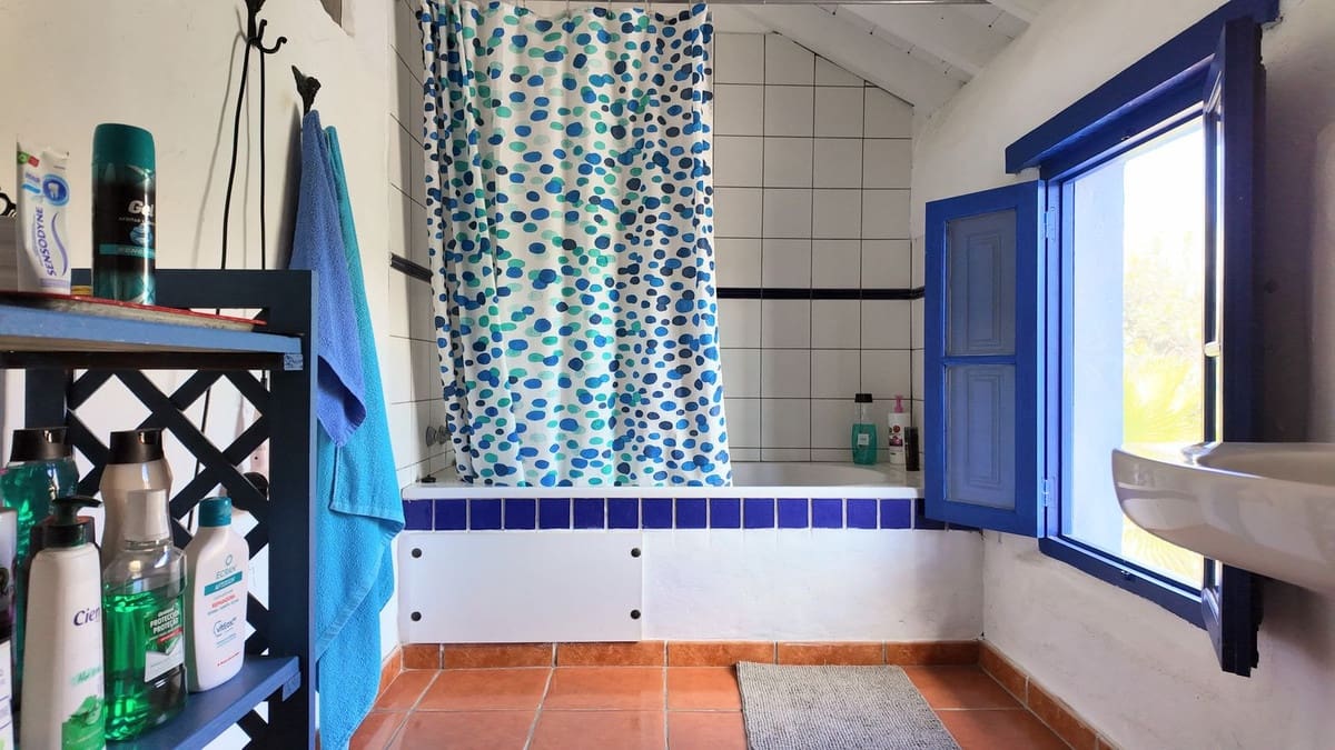 5 bedroom Finca/Country House for sale in Alora with pool - € 420,000 (Ref: 9841726)