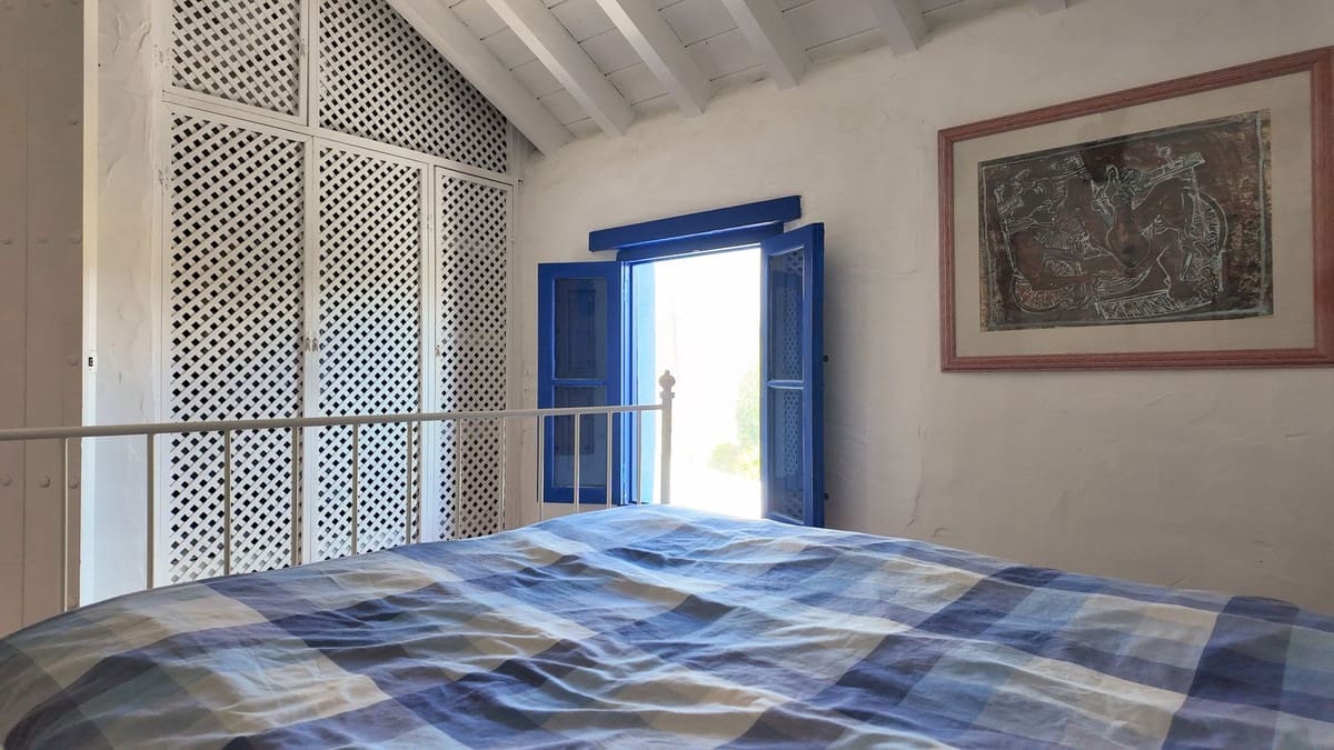 5 bedroom Finca/Country House for sale in Alora with pool - € 420,000 (Ref: 9841726)
