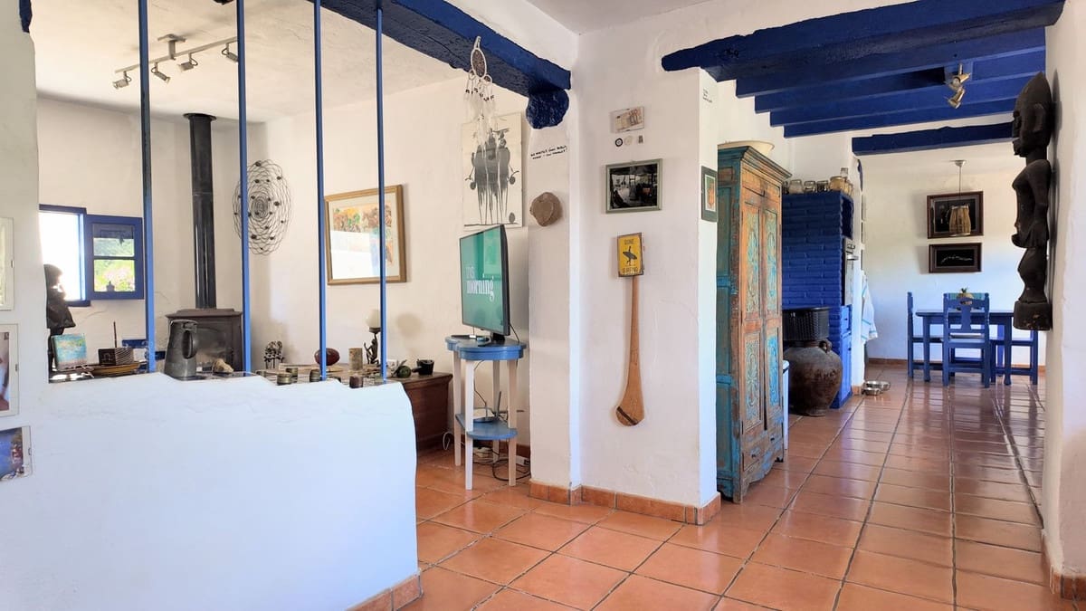 5 bedroom Finca/Country House for sale in Alora with pool - € 420,000 (Ref: 9841726)