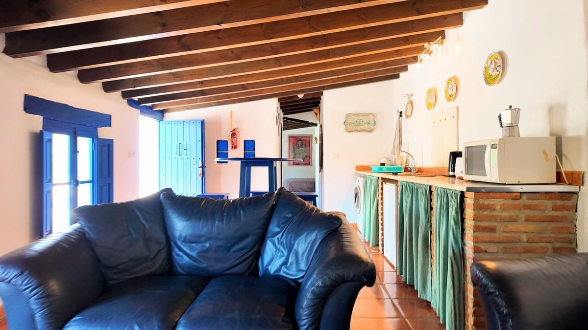 5 bedroom Finca/Country House for sale in Alora with pool - € 420,000 (Ref: 9841726)