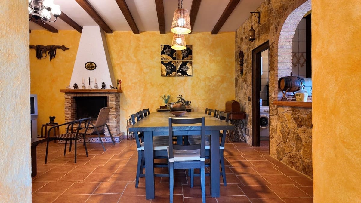 2 Zimmer Finca/Landgut zu verkaufen in Alora mit Pool Garage - 215.000 € (Ref: 9844210)