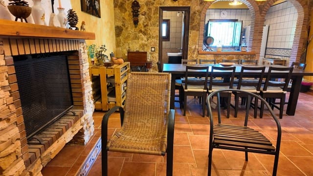 2 Zimmer Finca/Landgut zu verkaufen in Alora mit Pool Garage - 215.000 € (Ref: 9844210)