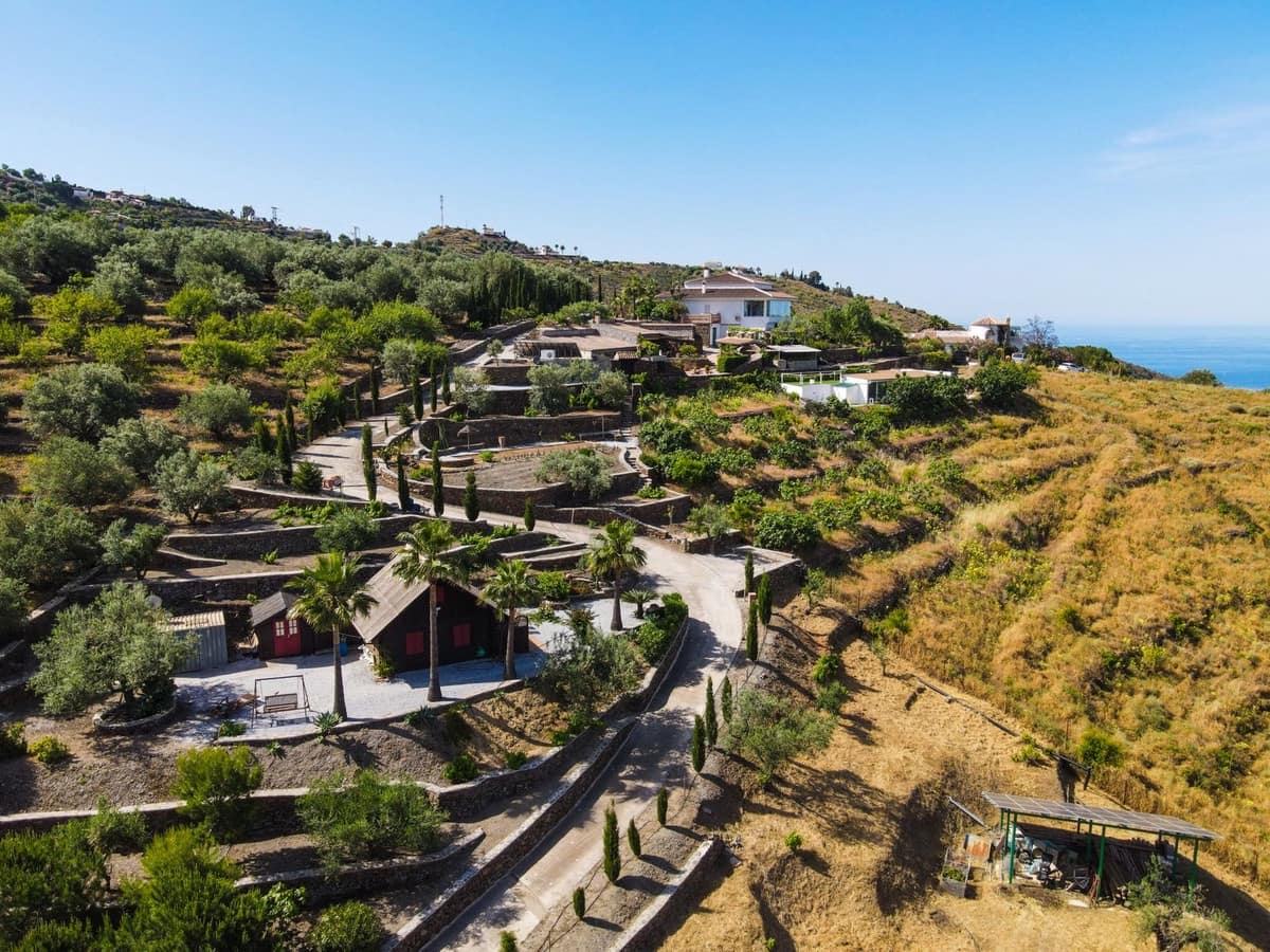 6 bedroom Villa for sale in Sayalonga with pool garage - € 890,000 (Ref: 9860659)