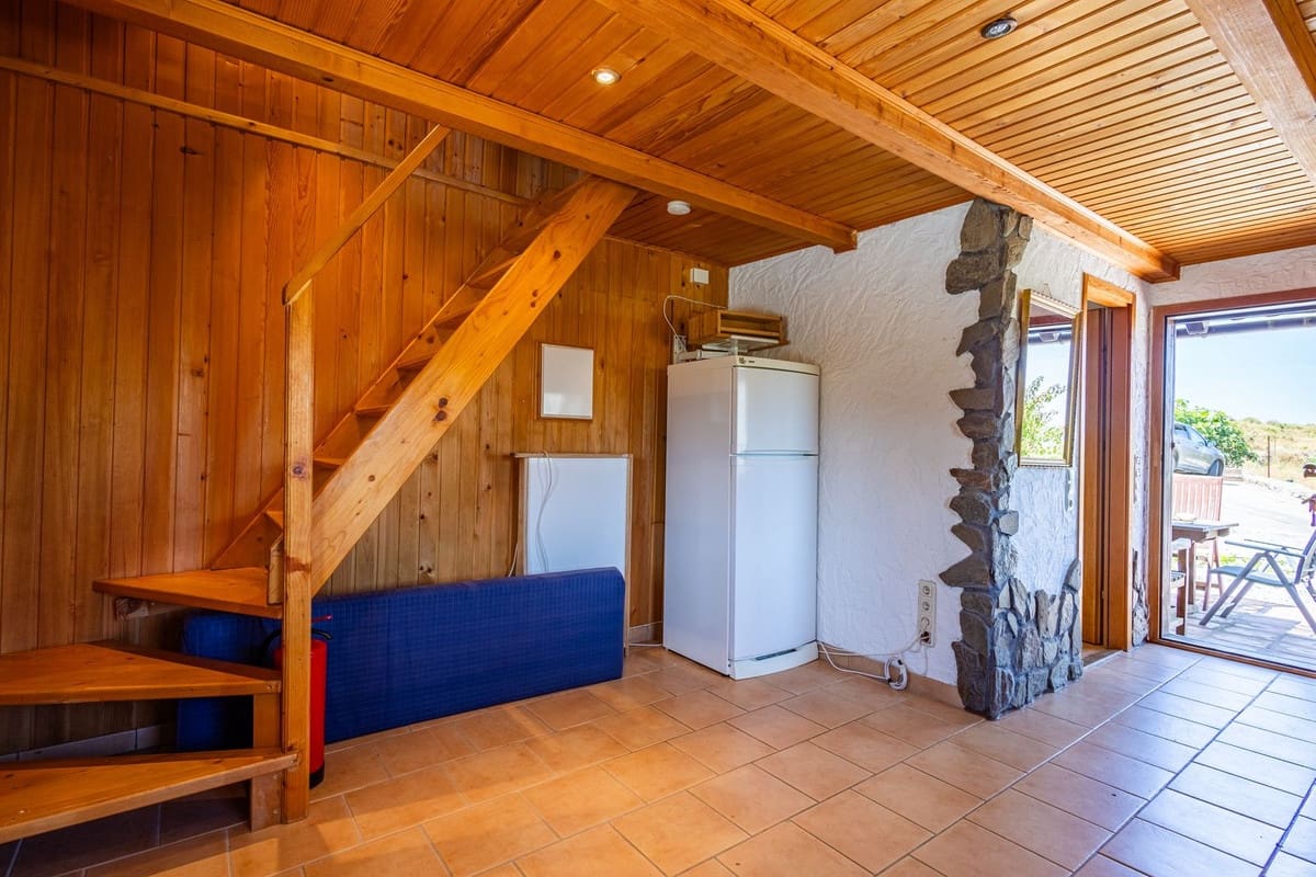 6 bedroom Villa for sale in Sayalonga with pool garage - € 890,000 (Ref: 9860659)
