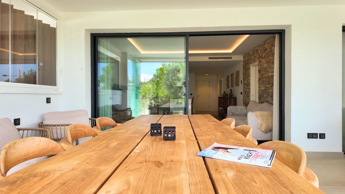 2 sypialnia Apartament na sprzedaż w Estepona z basenem garażem - 669 500 € (Ref: 9861071)
