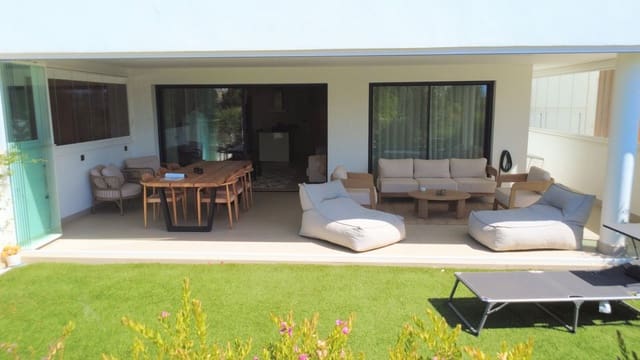 2 sypialnia Apartament na sprzedaż w Estepona z basenem garażem - 669 500 € (Ref: 9861071)