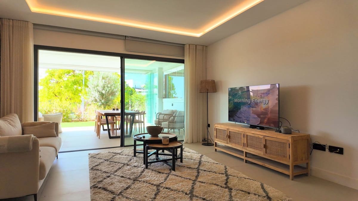 2 sypialnia Apartament na sprzedaż w Estepona z basenem garażem - 669 500 € (Ref: 9861071)