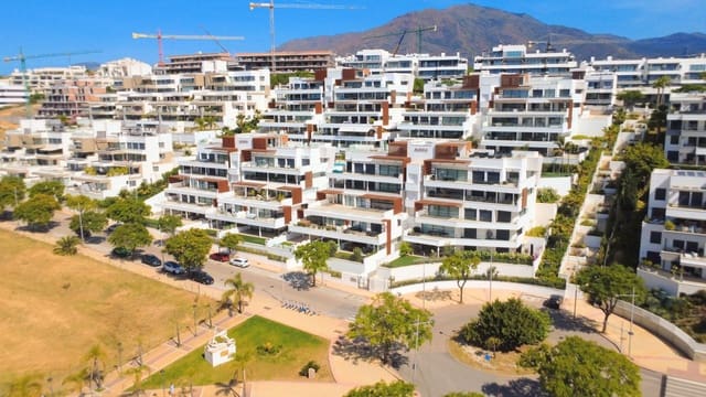 2 sypialnia Apartament na sprzedaż w Estepona z basenem garażem - 669 500 € (Ref: 9861071)