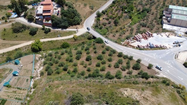 Undeveloped Land for sale in Alozaina - € 35,000 (Ref: 9861253)