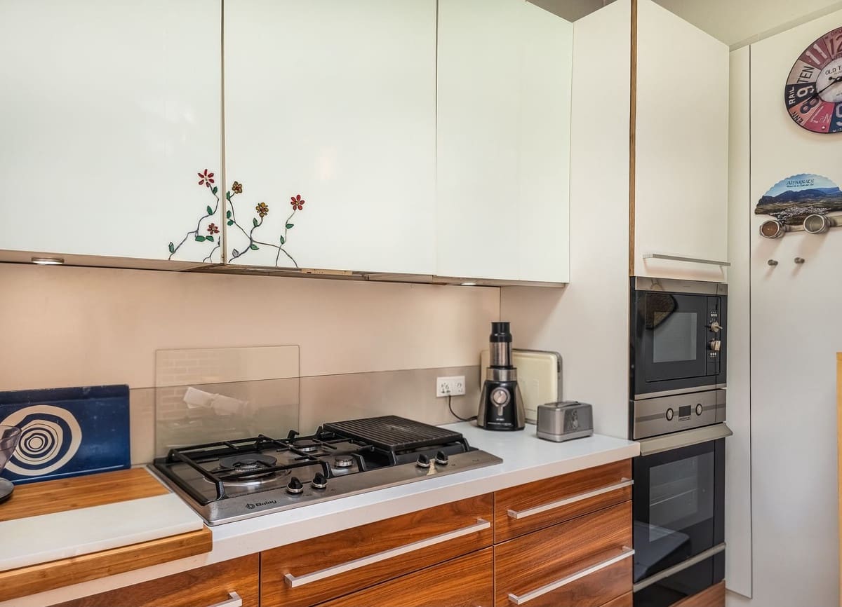 3 bedroom Townhouse for sale in Alfarnate with pool - € 259,000 (Ref: 9866197)