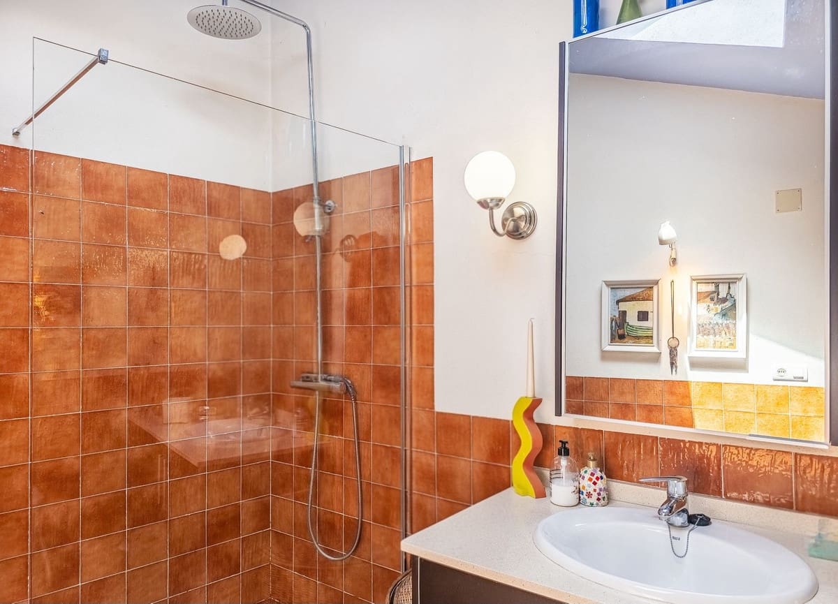 3 bedroom Townhouse for sale in Alfarnate with pool - € 259,000 (Ref: 9866197)