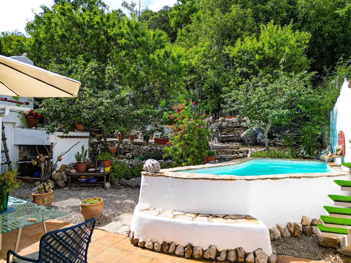 3 bedroom Townhouse for sale in Alfarnate with pool - € 259,000 (Ref: 9866197)