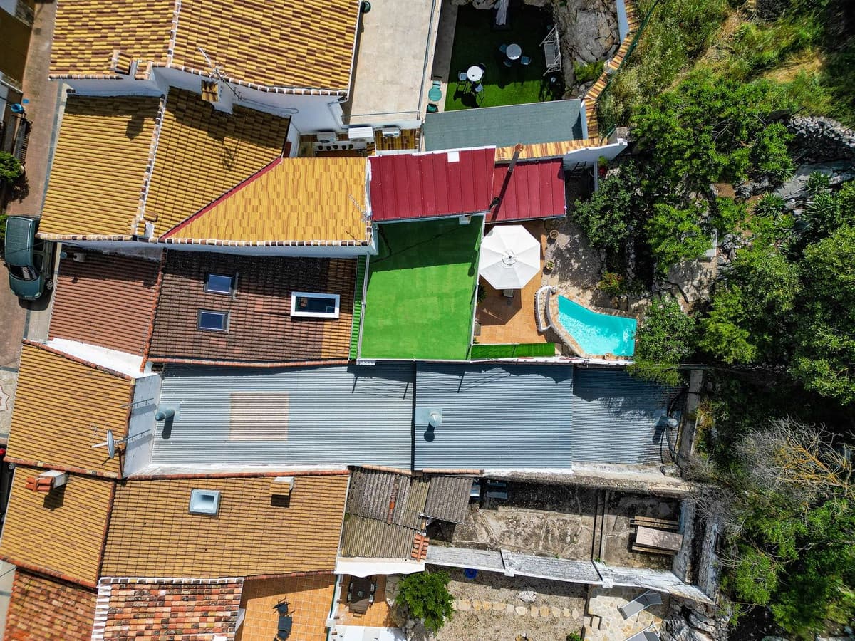 3 bedroom Townhouse for sale in Alfarnate with pool - € 259,000 (Ref: 9866197)