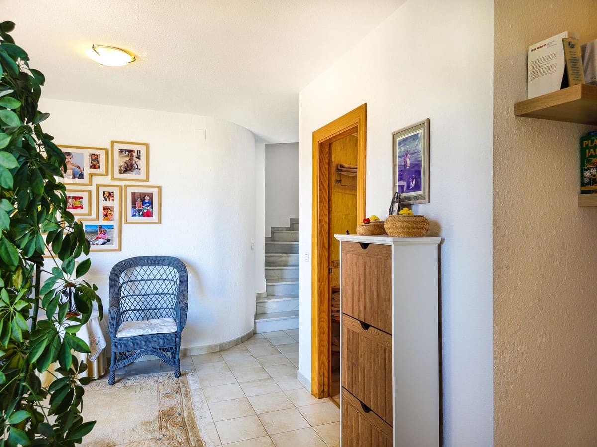 4 soverom Villa til salgs i Almunecar med svømmebasseng garasje - € 575 000 (Ref: 9877234)