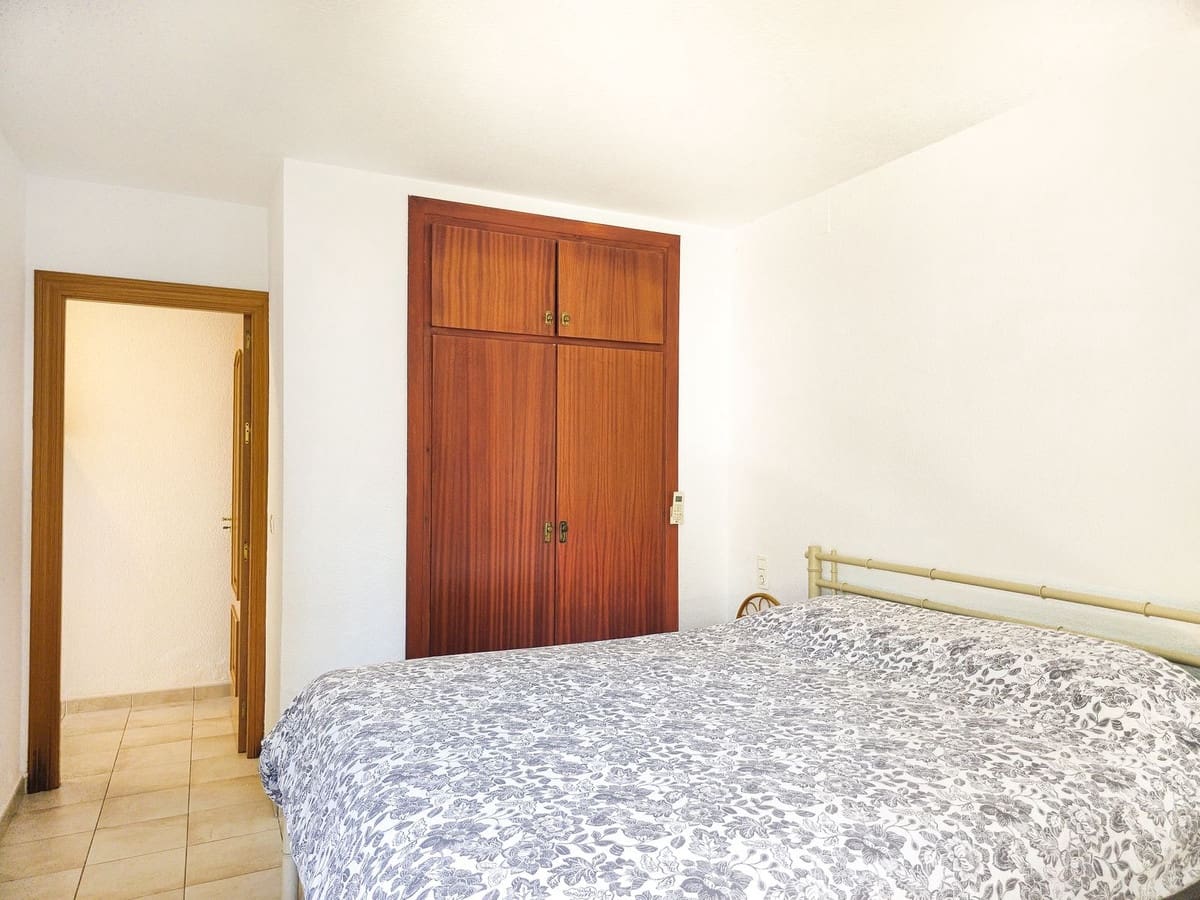 4 soverom Villa til salgs i Almunecar med svømmebasseng garasje - € 575 000 (Ref: 9877234)