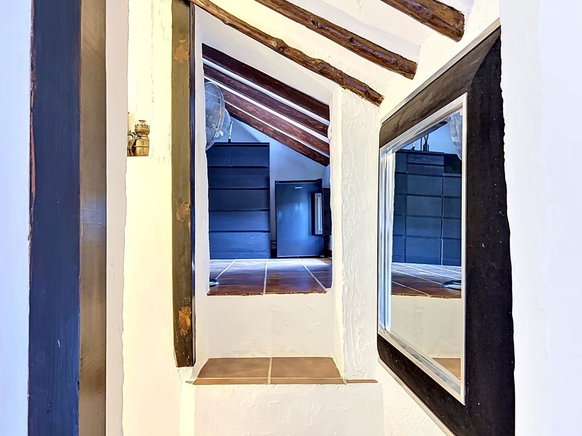 2 soverom Finca/Herregård til salgs i Villanueva de Algaidas med svømmebasseng - € 159 000 (Ref: 9891477)