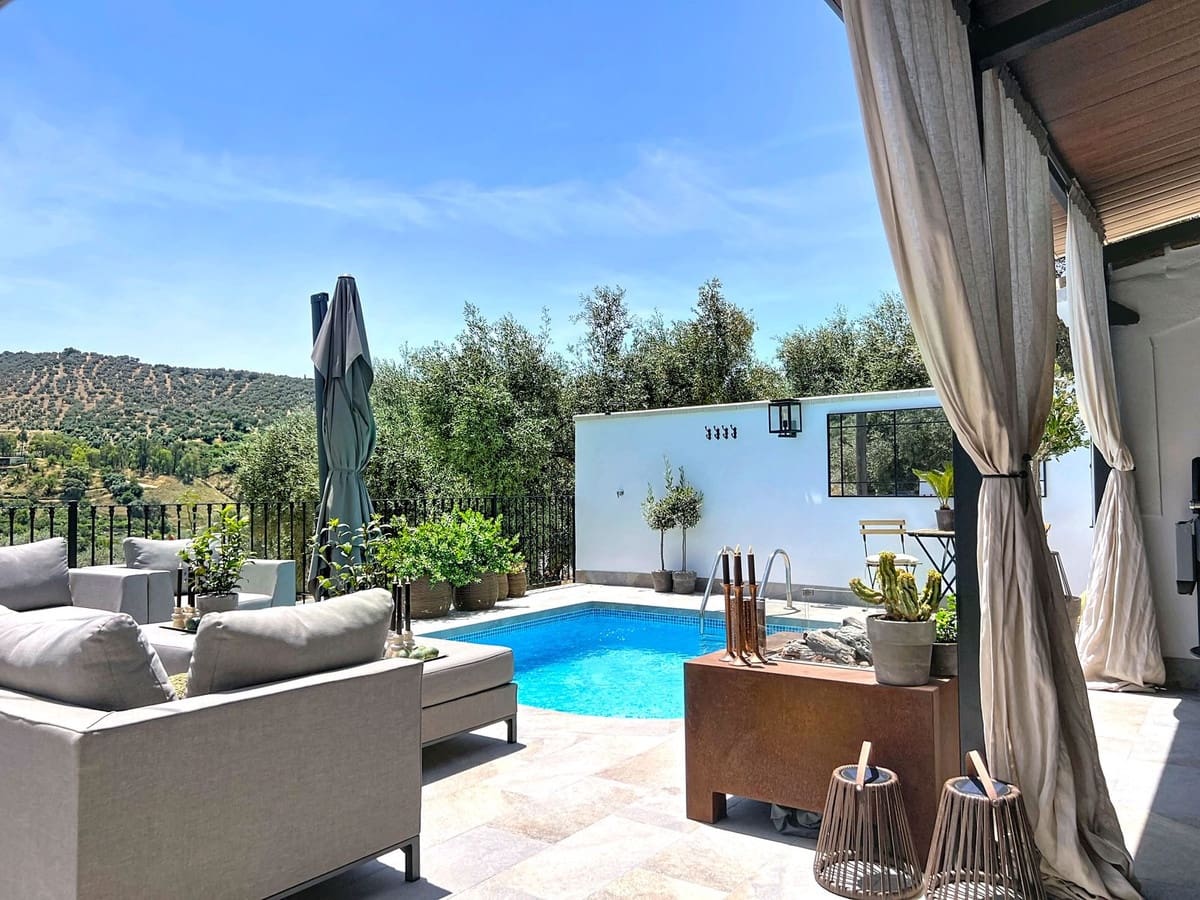 2 soverom Finca/Herregård til salgs i Villanueva de Algaidas med svømmebasseng - € 159 000 (Ref: 9891477)