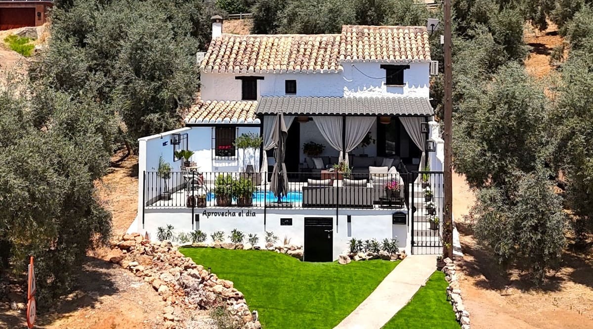 2 soverom Finca/Herregård til salgs i Villanueva de Algaidas med svømmebasseng - € 159 000 (Ref: 9891477)