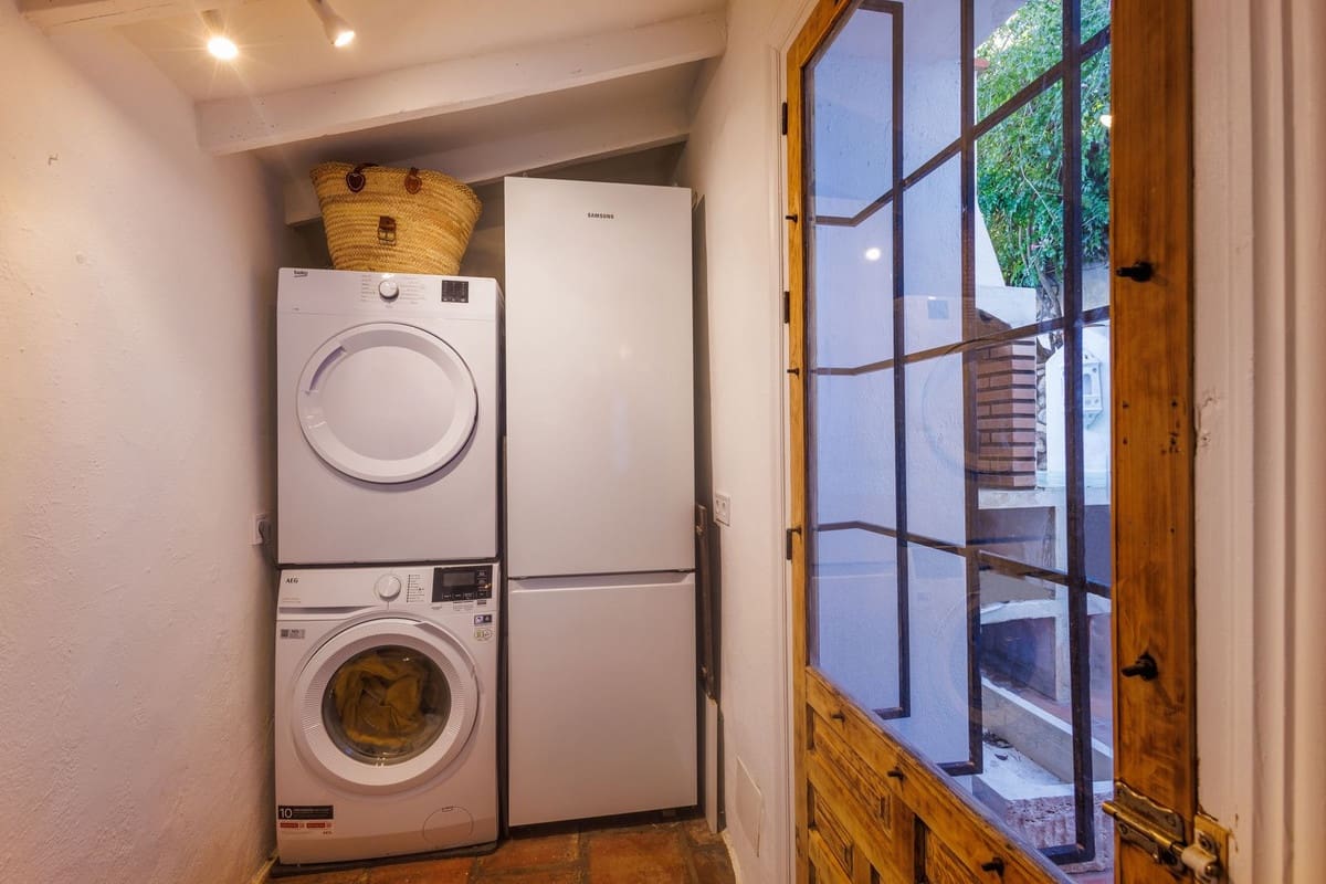 3 bedroom Townhouse for sale in Comares with garage - € 499,000 (Ref: 9891478)