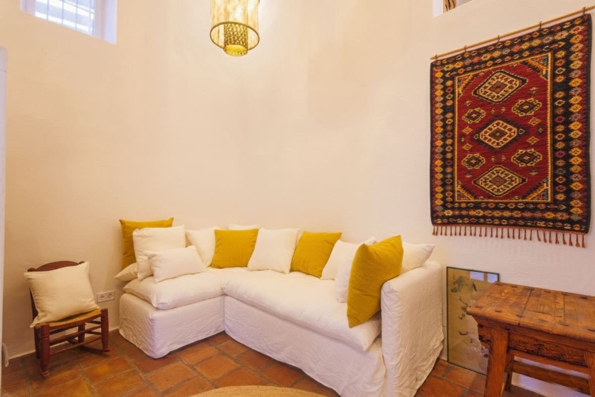 3 bedroom Townhouse for sale in Comares with garage - € 499,000 (Ref: 9891478)