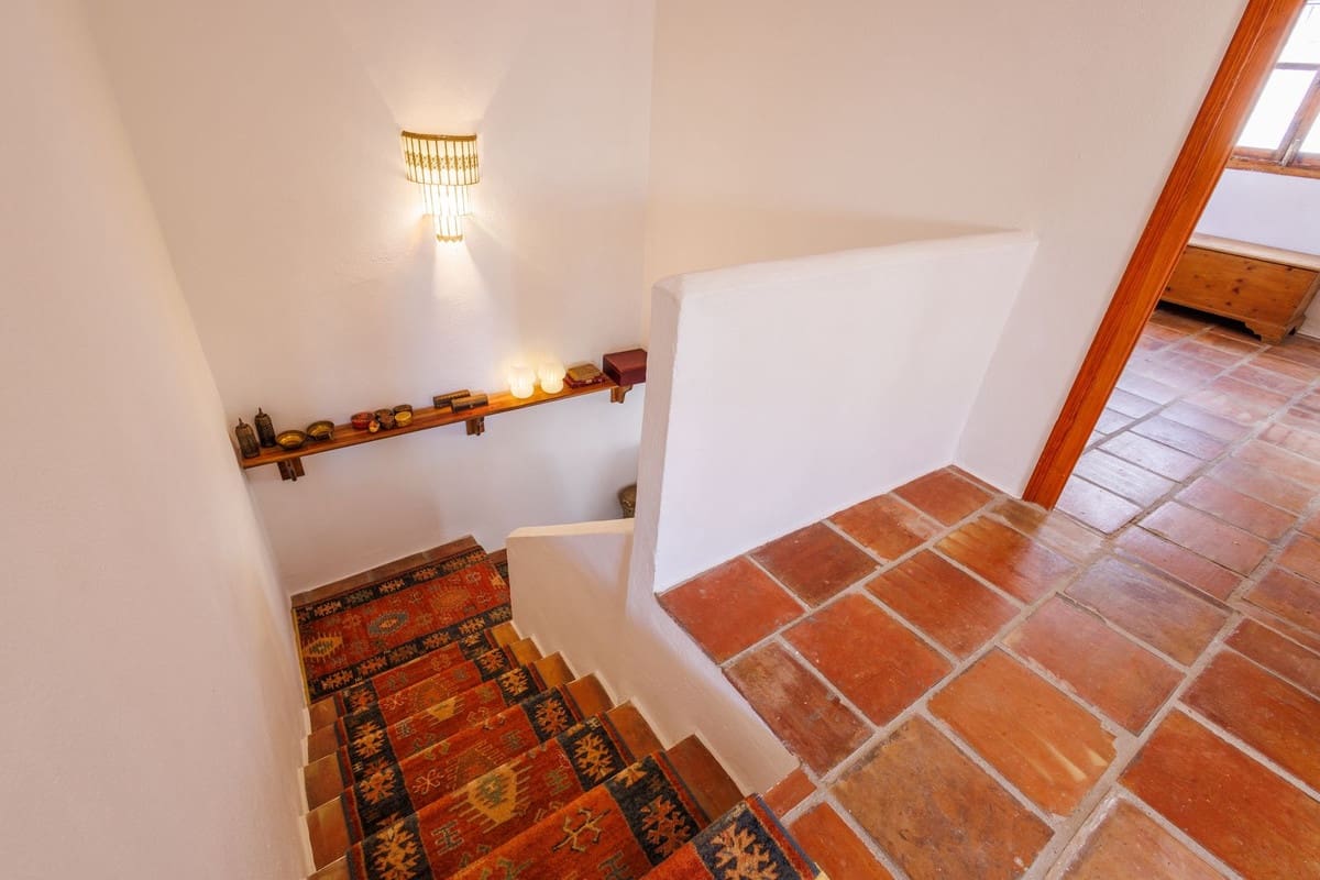 3 soverom Hus til salgs i Comares med garasje - € 299 000 (Ref: 9891479)