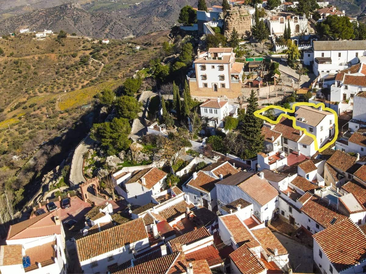 3 soverom Hus til salgs i Comares med garasje - € 299 000 (Ref: 9891479)