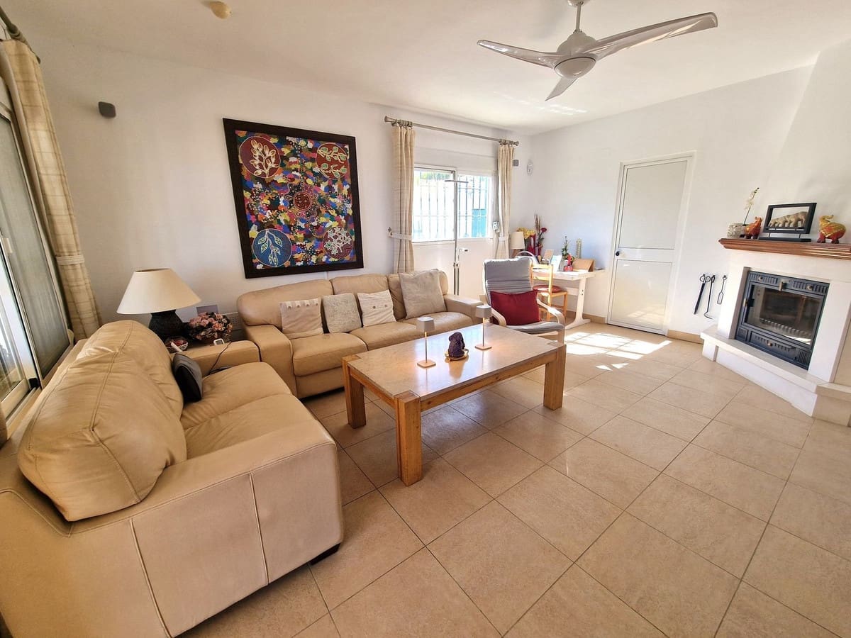 4 bedroom Finca/Country House for sale in Velez-Malaga with pool garage - € 795,000 (Ref: 9899838)