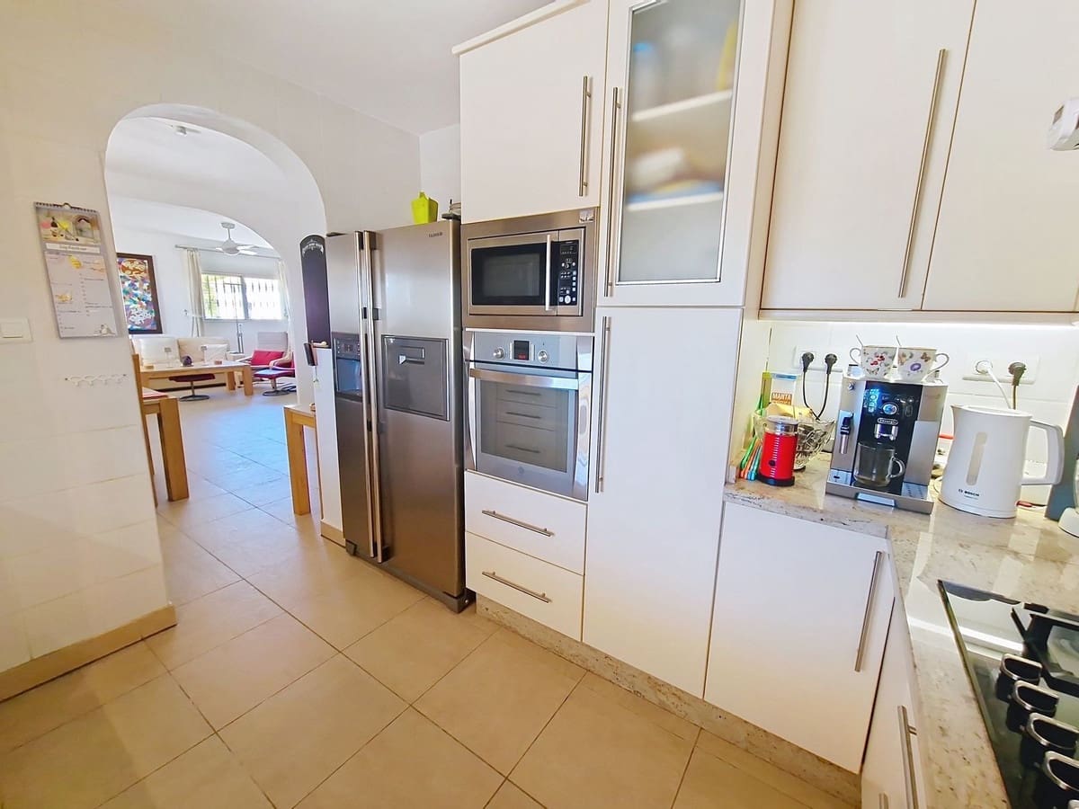 4 bedroom Finca/Country House for sale in Velez-Malaga with pool garage - € 795,000 (Ref: 9899838)