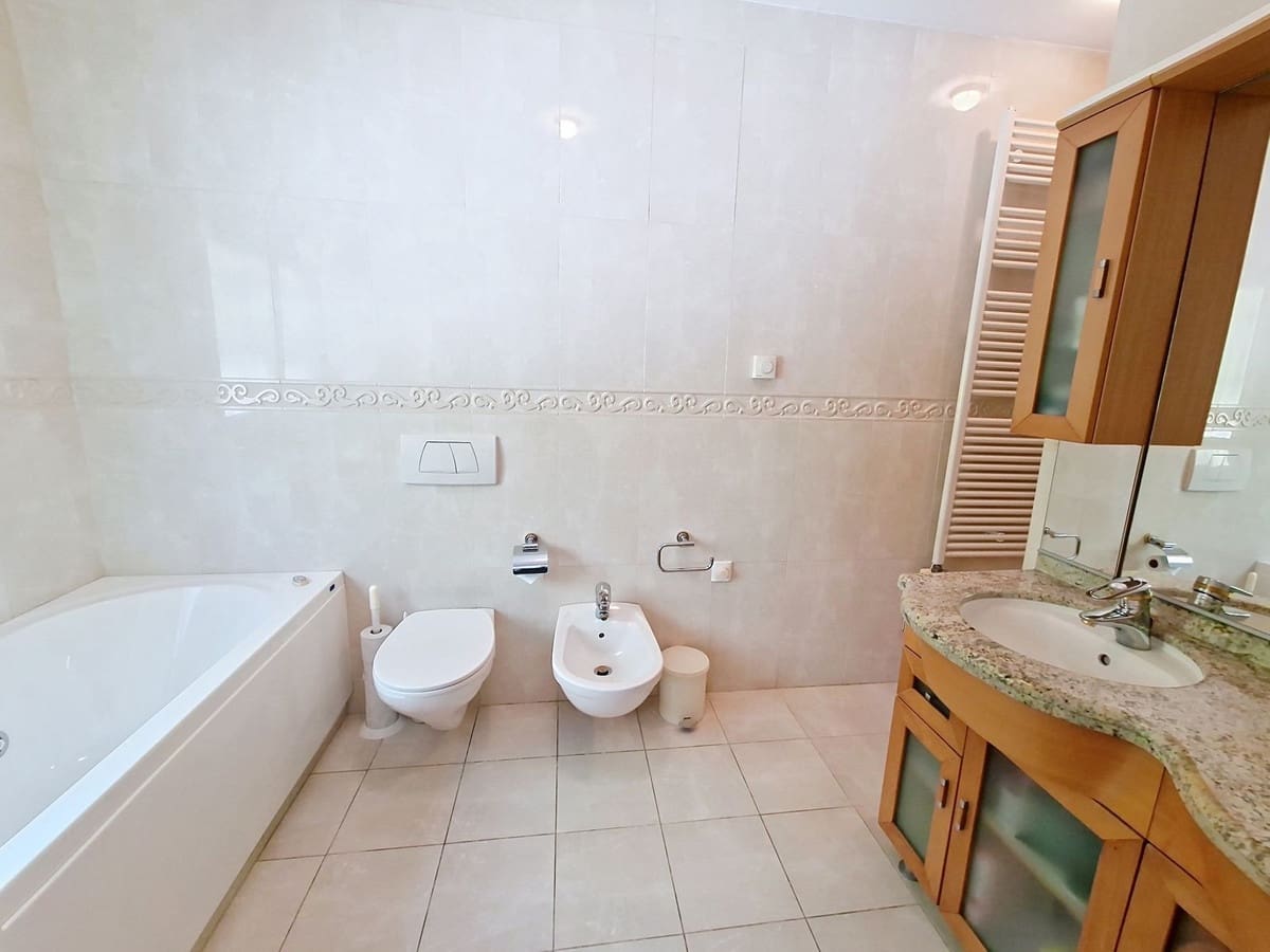 4 bedroom Finca/Country House for sale in Velez-Malaga with pool garage - € 795,000 (Ref: 9899838)