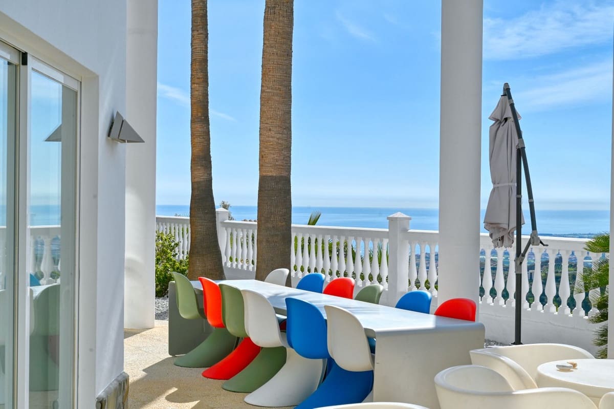 7 soverom Villa til salgs i Algarrobo med svømmebasseng garasje - € 975 000 (Ref: 9900830)