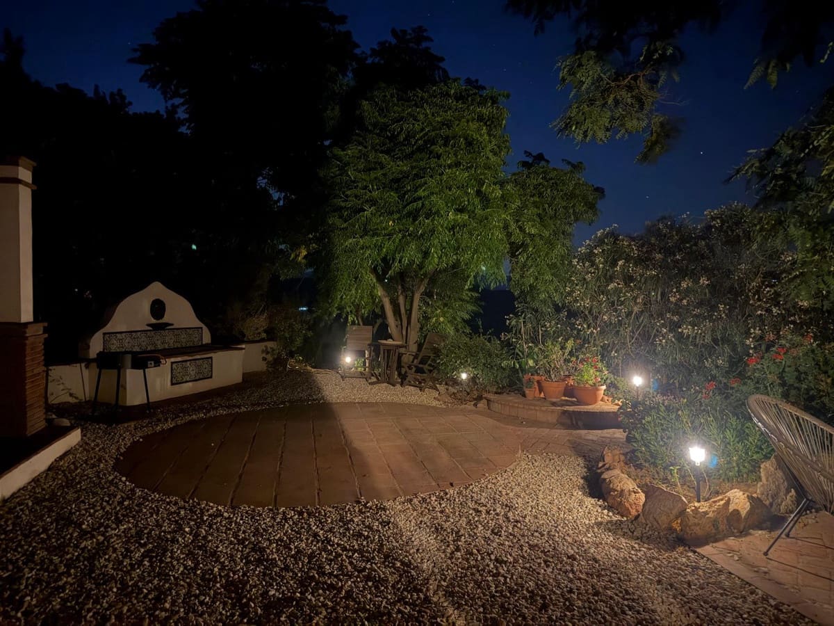 7 soveværelse Finca/Landehus til salg i Almogia med garage - € 395.000 (Ref: 9909052)
