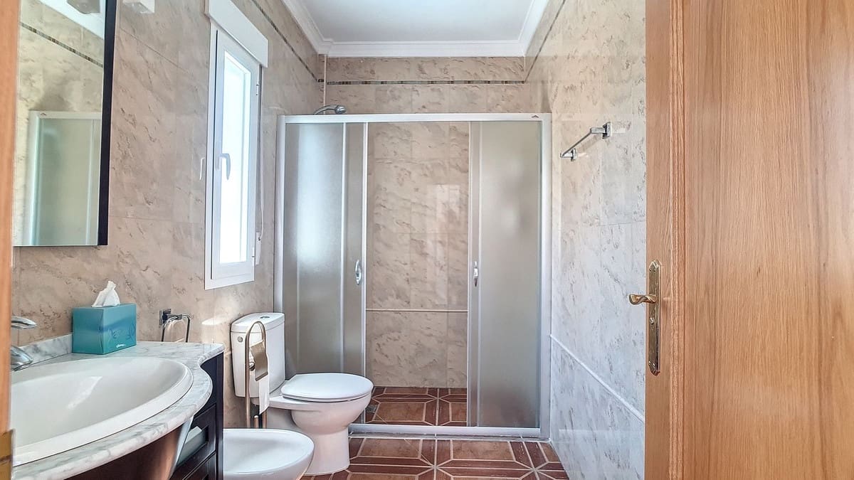 4 bedroom Villa for sale in Arenas with pool garage - € 625,000 (Ref: 9909744)