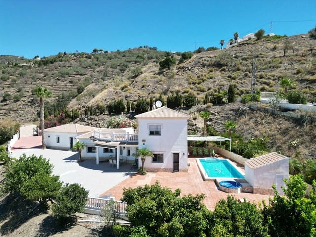 4 bedroom Villa for sale in Arenas with pool garage - € 625,000 (Ref: 9909744)