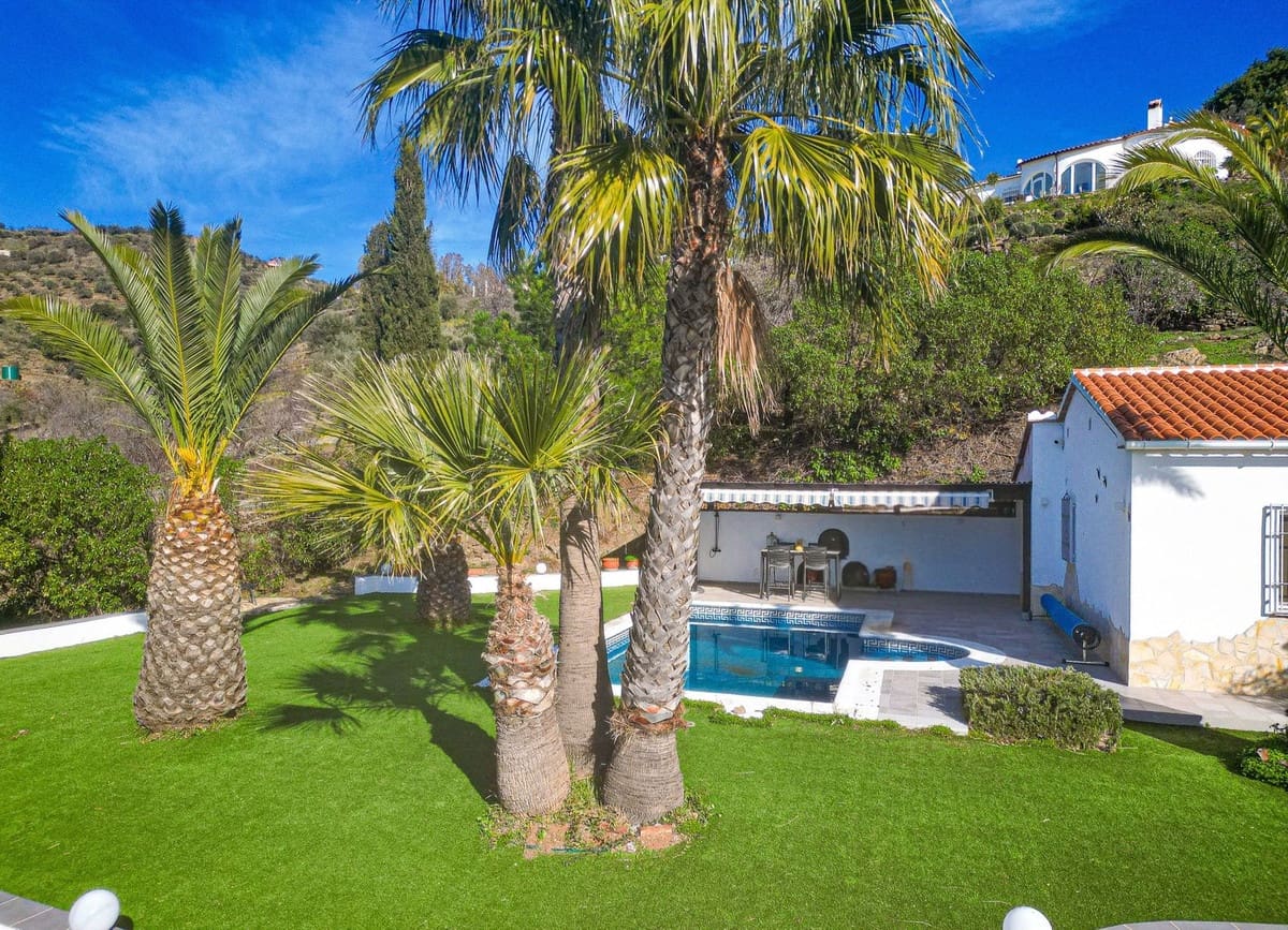 3 sovrum Villa till salu i Arenas med pool garage - 489 000 € (Ref: 9909746)