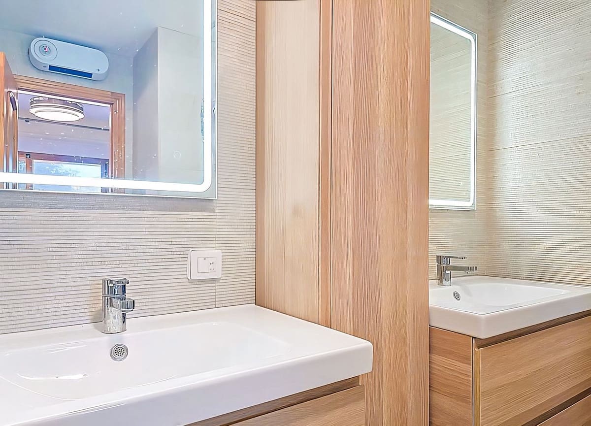 Chalet de 3 habitaciones en Almuñécar en venta con piscina garaje - 749.000 € (Ref: 9912384)