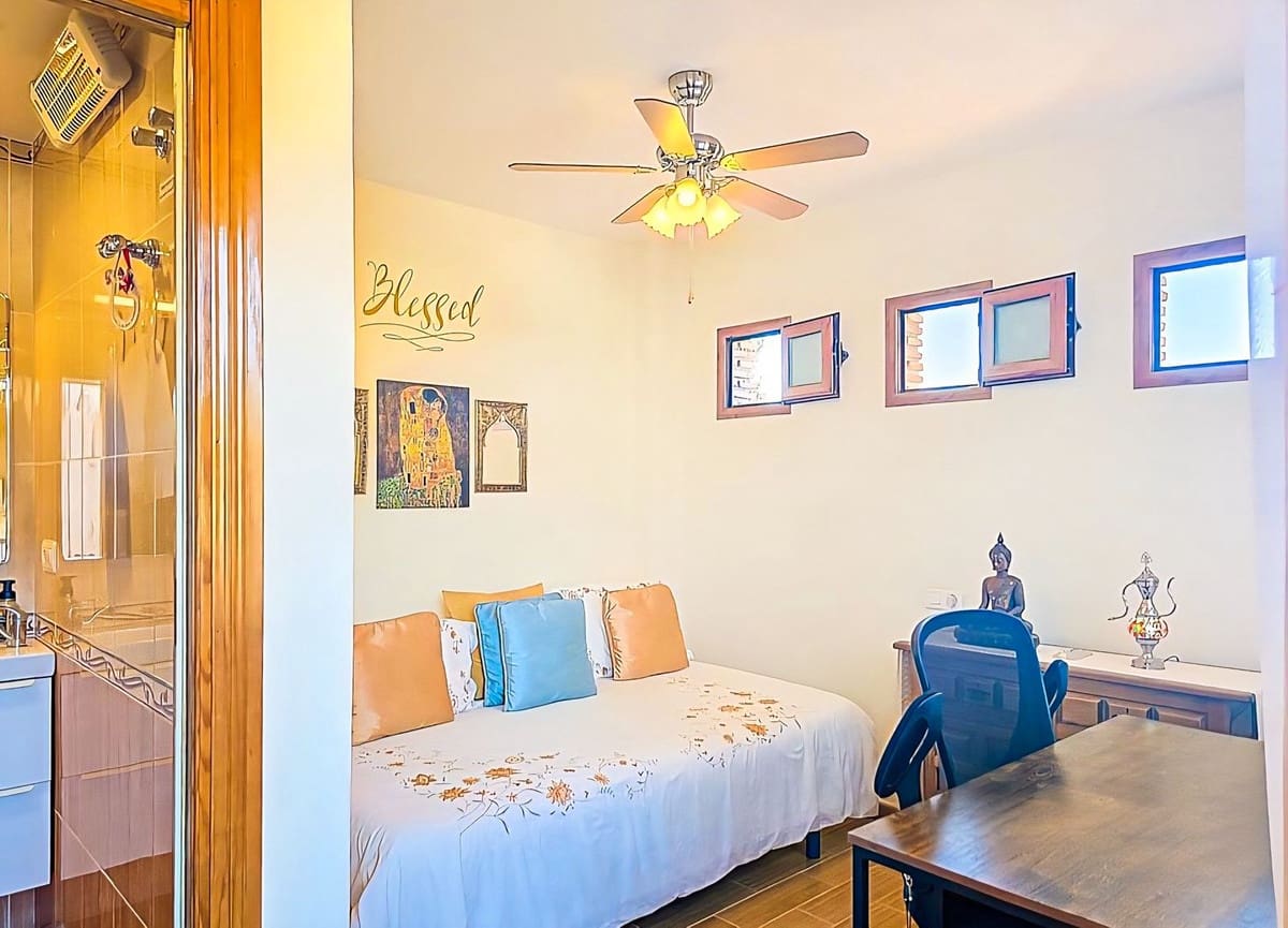 Chalet de 3 habitaciones en Almuñécar en venta con piscina garaje - 749.000 € (Ref: 9912384)