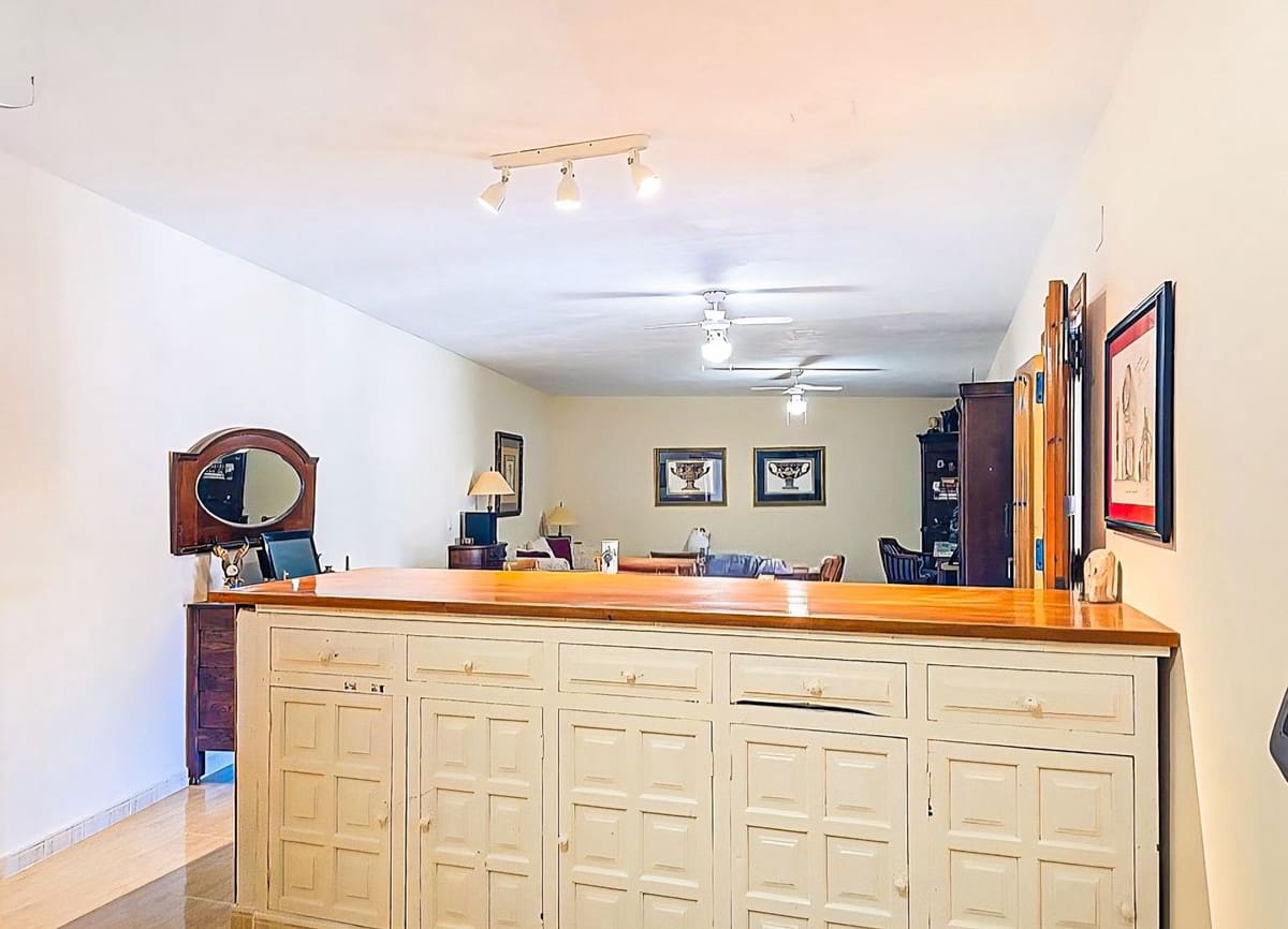Chalet de 3 habitaciones en Almuñécar en venta con piscina garaje - 749.000 € (Ref: 9912384)