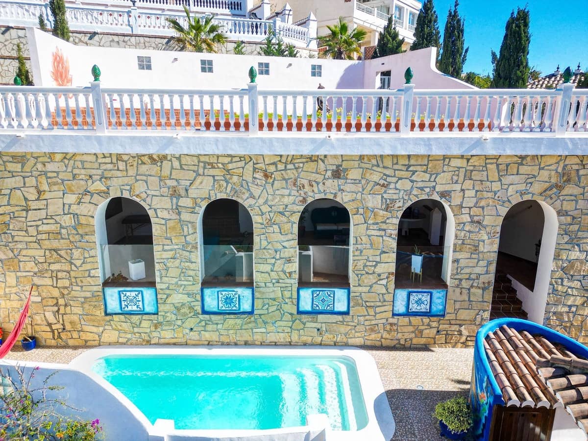 Chalet de 3 habitaciones en Almuñécar en venta con piscina garaje - 749.000 € (Ref: 9912384)