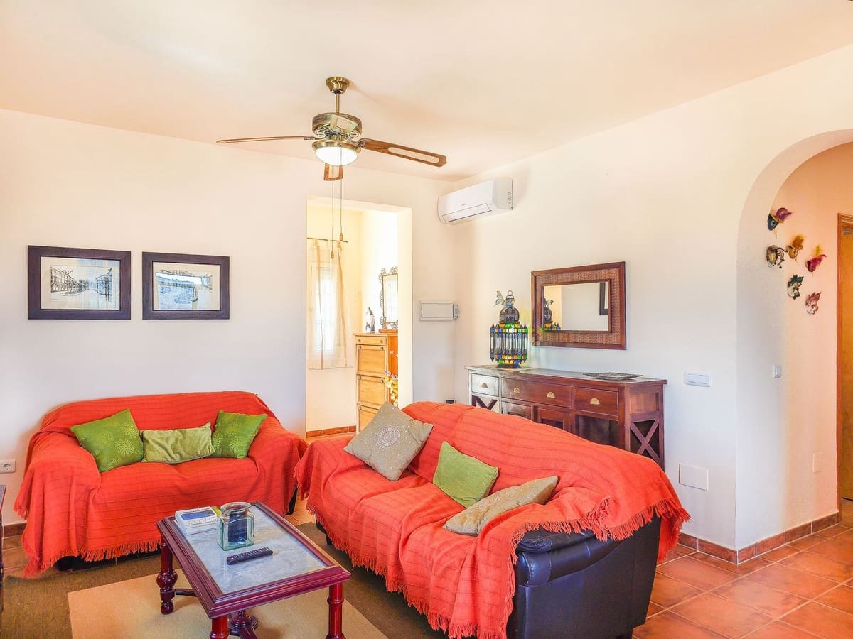 3 quarto Moradia para venda em Arenas com piscina garagem - 420 000 € (Ref: 9916352)