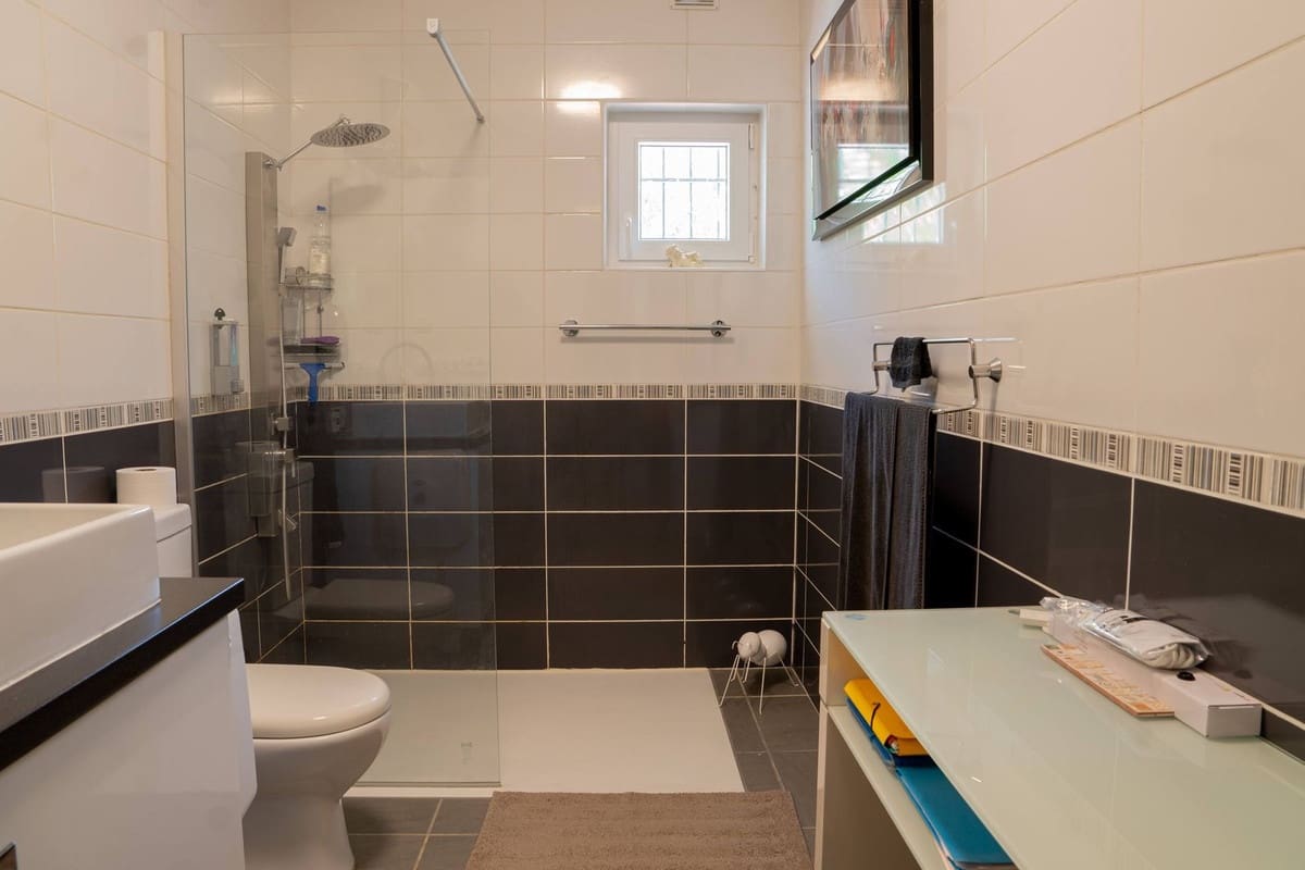 3 sovrum Finca/Hus på landet till salu i Almogia med pool garage - 449 000 € (Ref: 9924931)