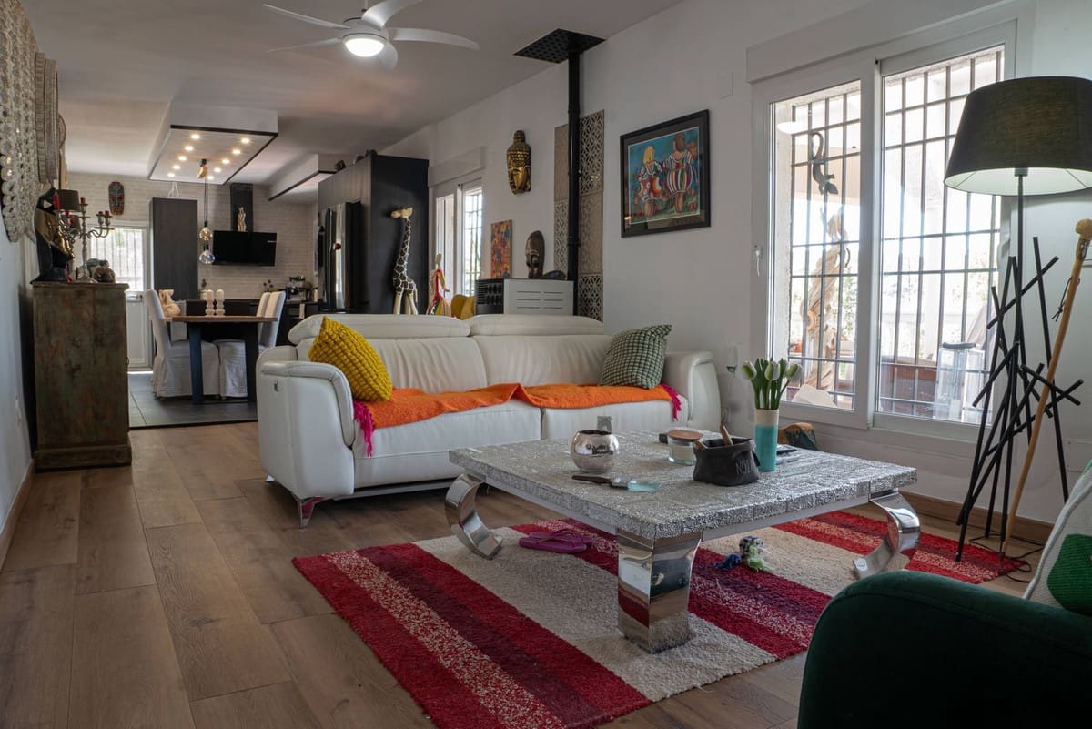 3 sovrum Finca/Hus på landet till salu i Almogia med pool garage - 449 000 € (Ref: 9924931)