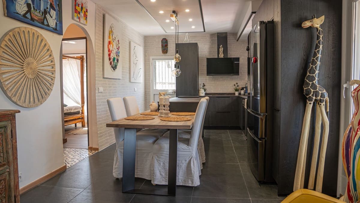 3 sovrum Finca/Hus på landet till salu i Almogia med pool garage - 449 000 € (Ref: 9924931)